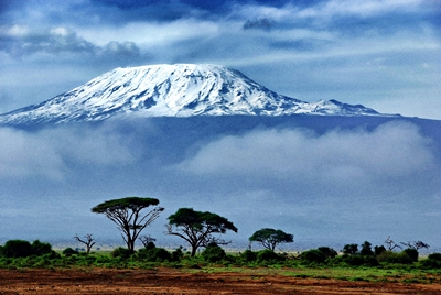 Perseo Cancelar Sala Las nieves del Kilimanjaro - Ernest Hemingway - Ciudad Seva - Luis López  Nieves